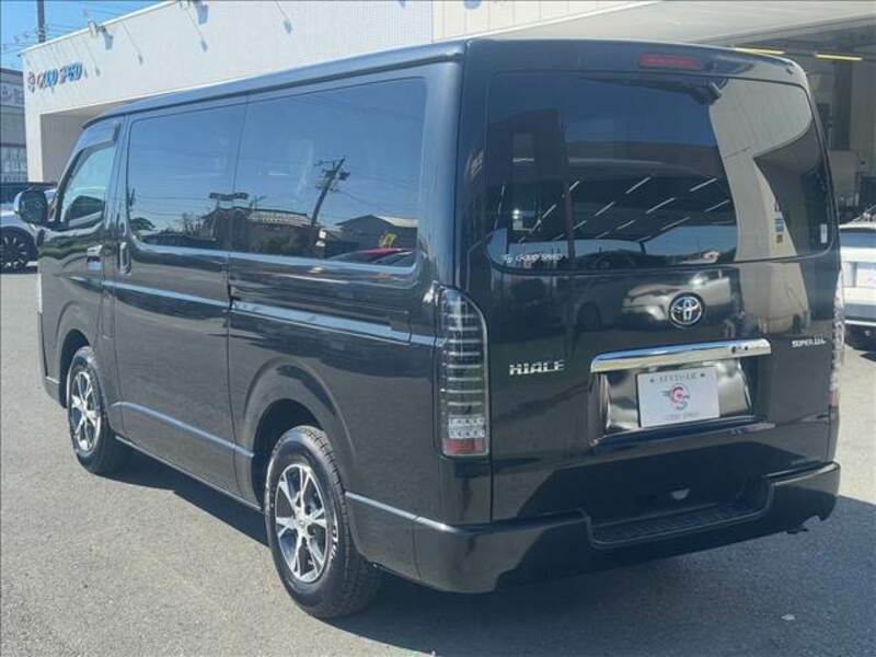 HIACE VAN