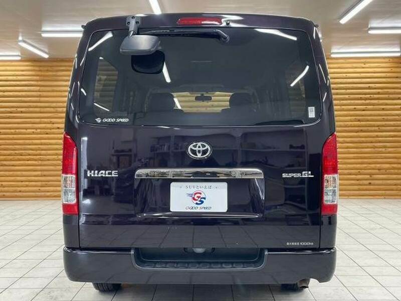 HIACE VAN