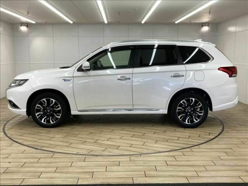 OUTLANDER PHEV