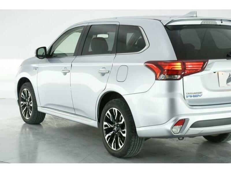 OUTLANDER PHEV