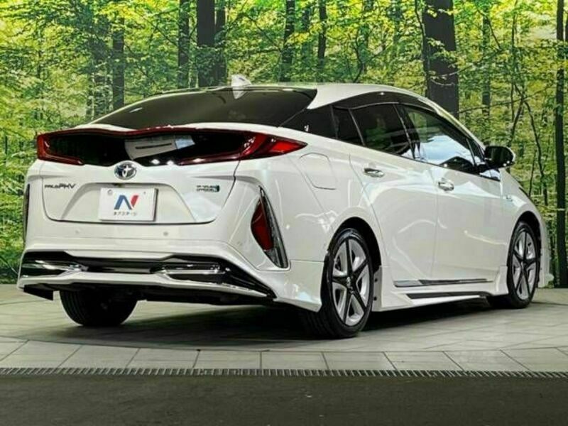 PRIUS PHV