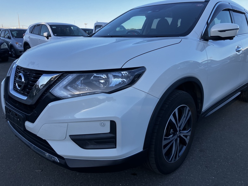 X-TRAIL