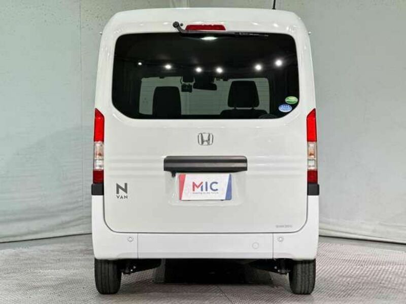 N-VAN