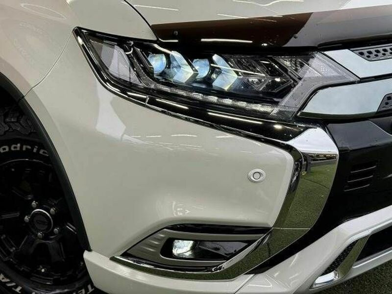 OUTLANDER PHEV