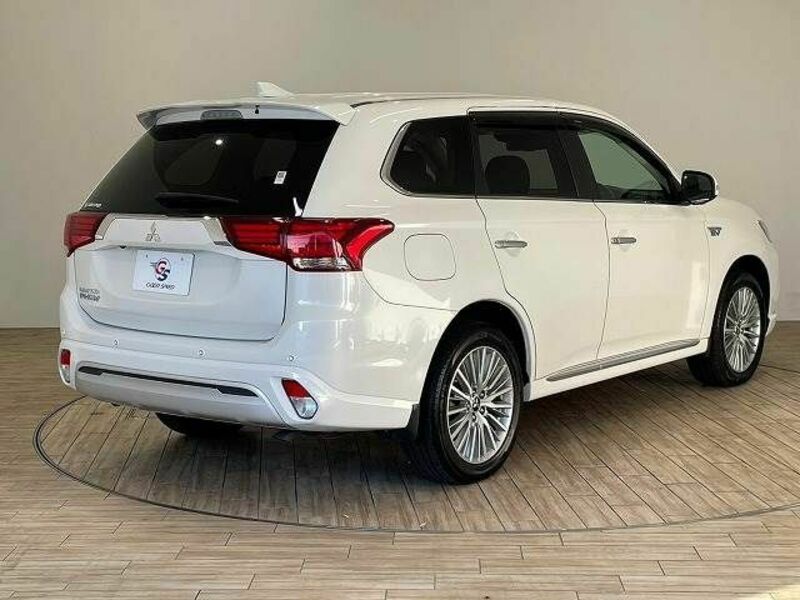 OUTLANDER PHEV