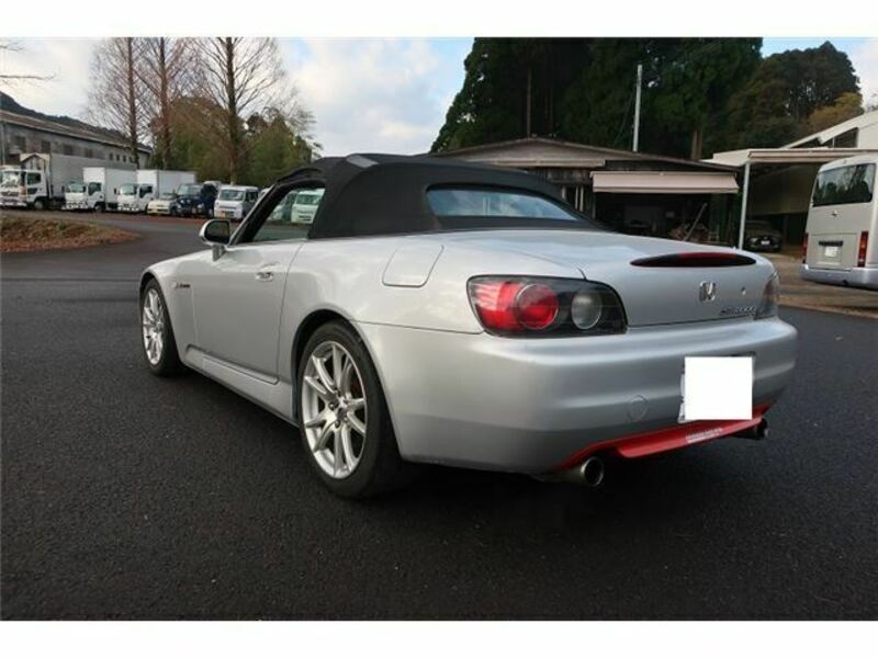 S2000