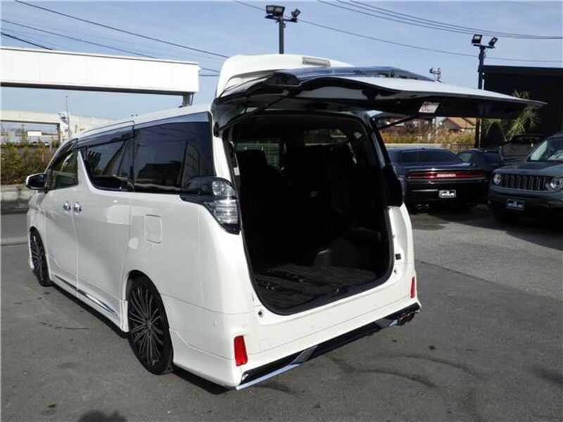 VELLFIRE