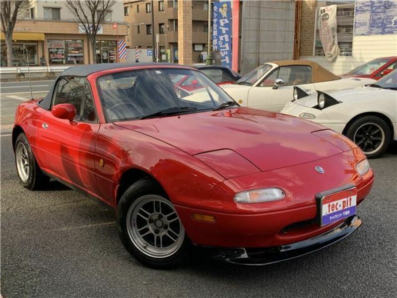 EUNOS ROADSTER