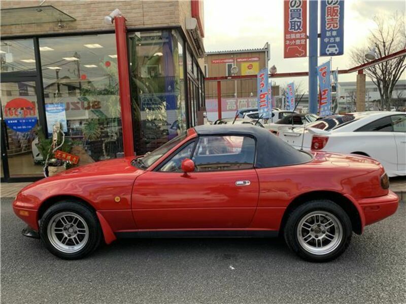 EUNOS ROADSTER