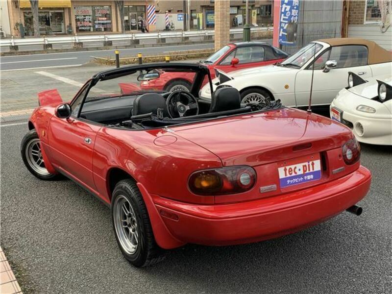 EUNOS ROADSTER