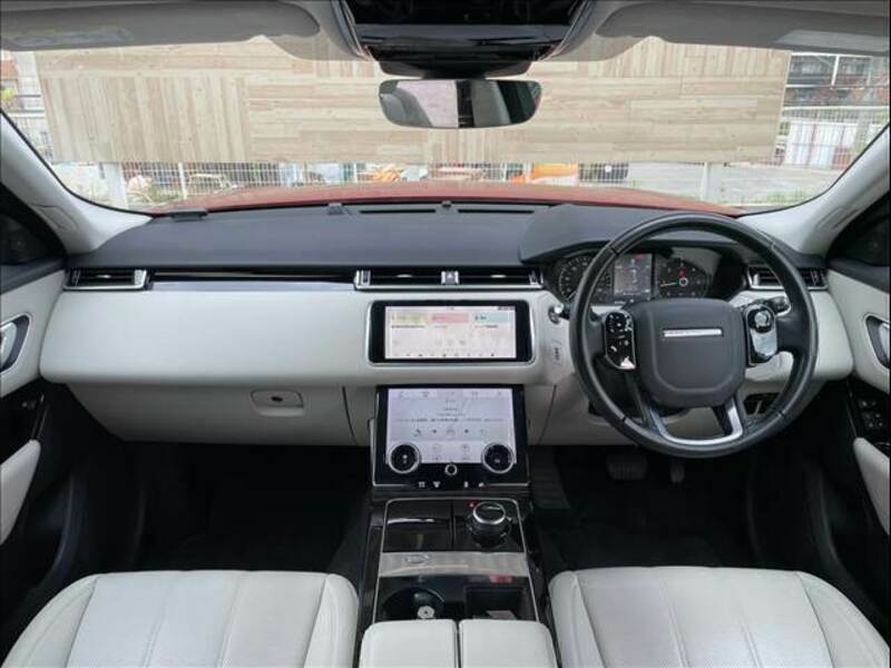 RANGE ROVER VELAR