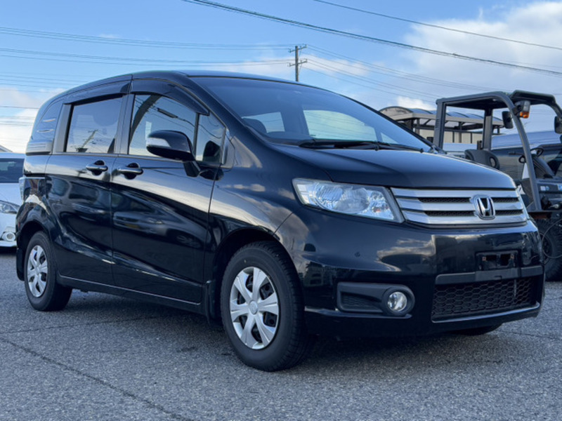 HONDA FREED SPIKE