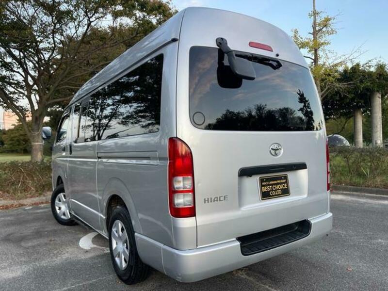 HIACE VAN