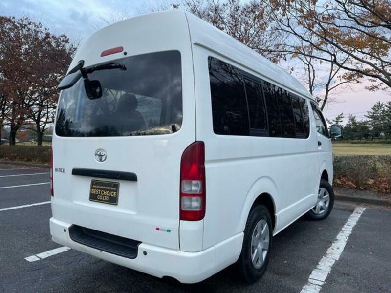 HIACE VAN