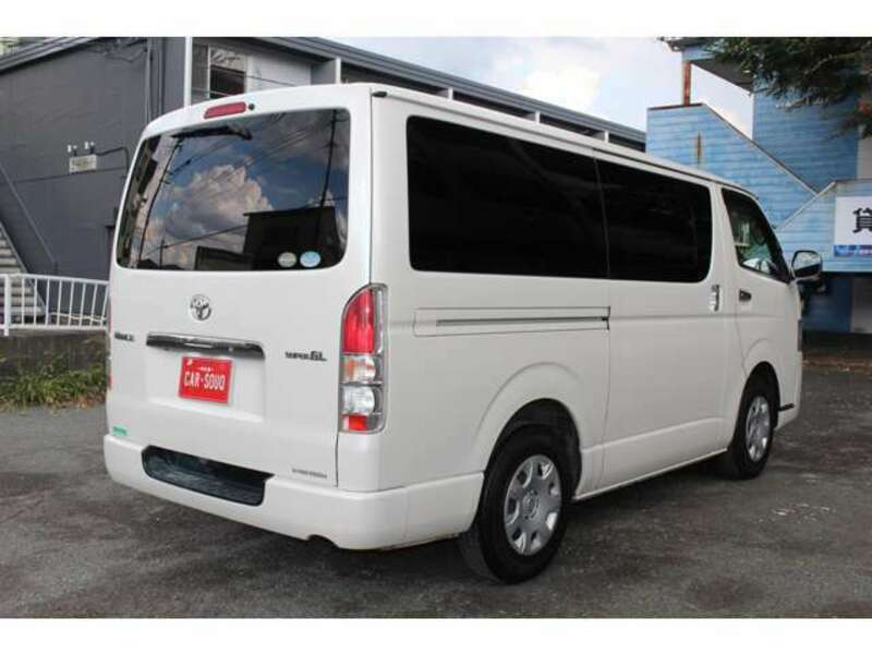 HIACE VAN