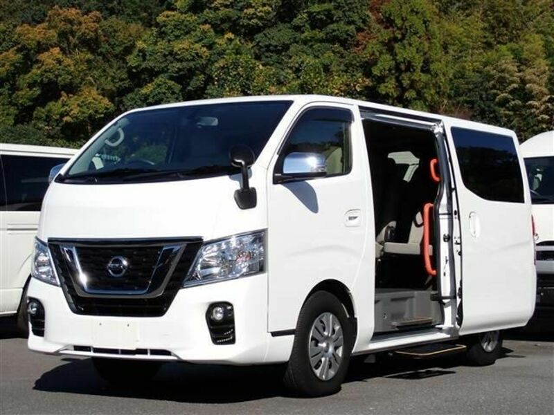 NISSAN NV350 CARAVAN WAGON