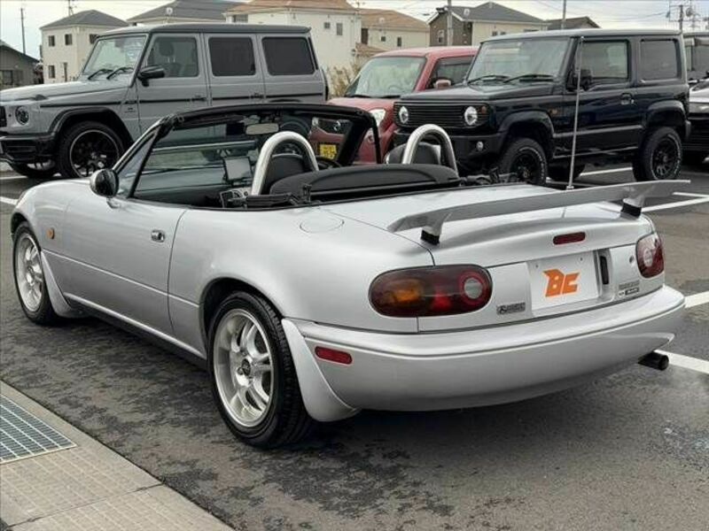 EUNOS ROADSTER