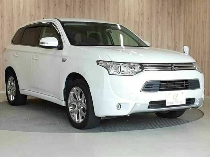 OUTLANDER PHEV