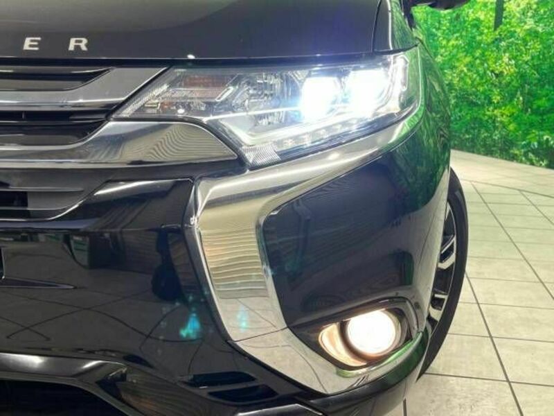 OUTLANDER PHEV