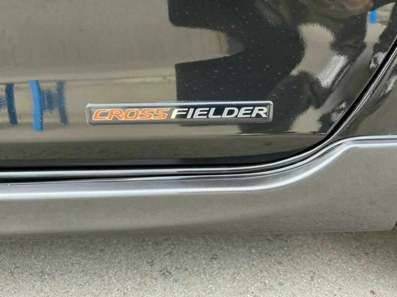 COROLLA FIELDER