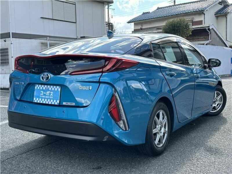 PRIUS PHV