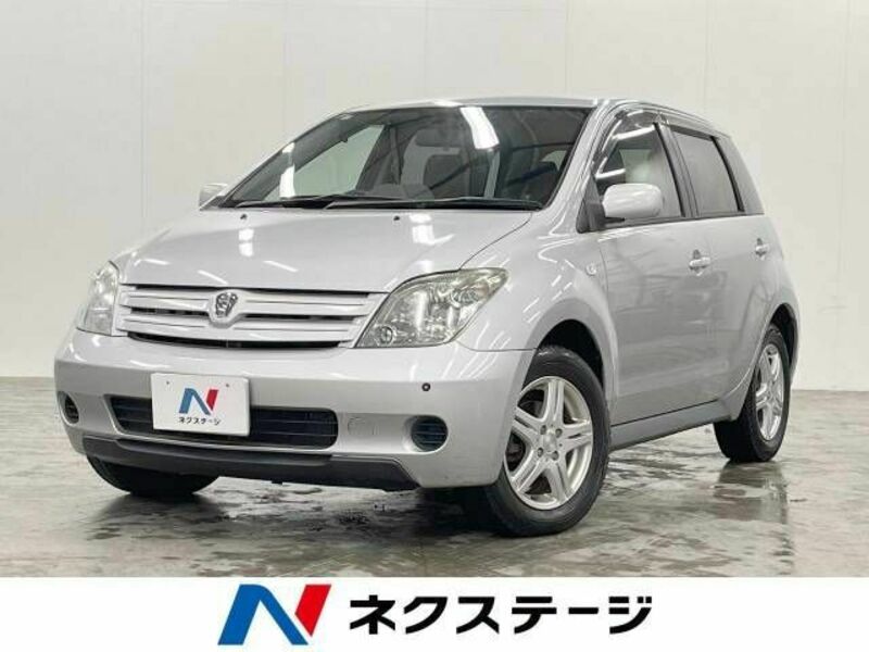 TOYOTA IST