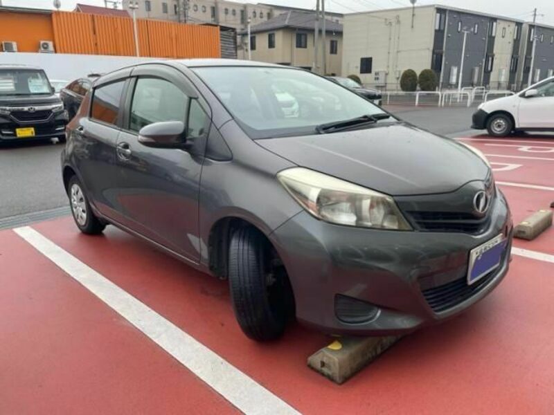 TOYOTA VITZ