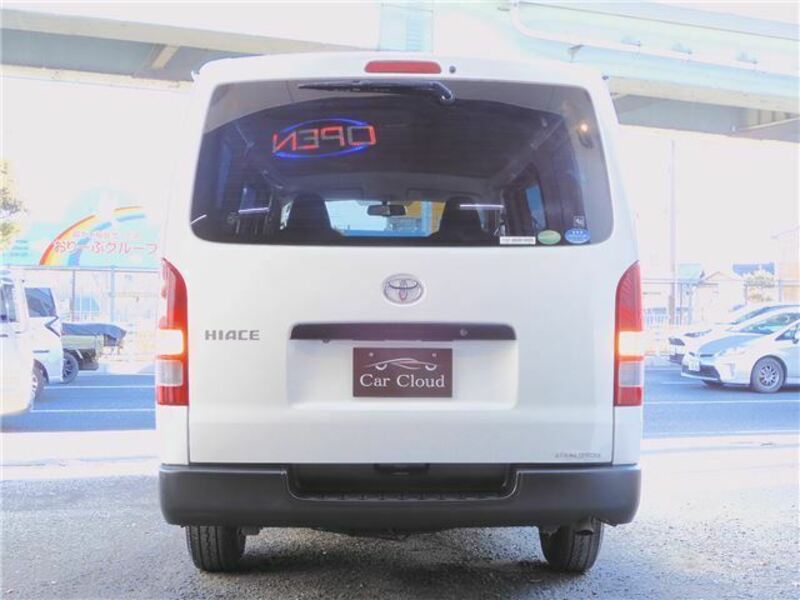 HIACE VAN