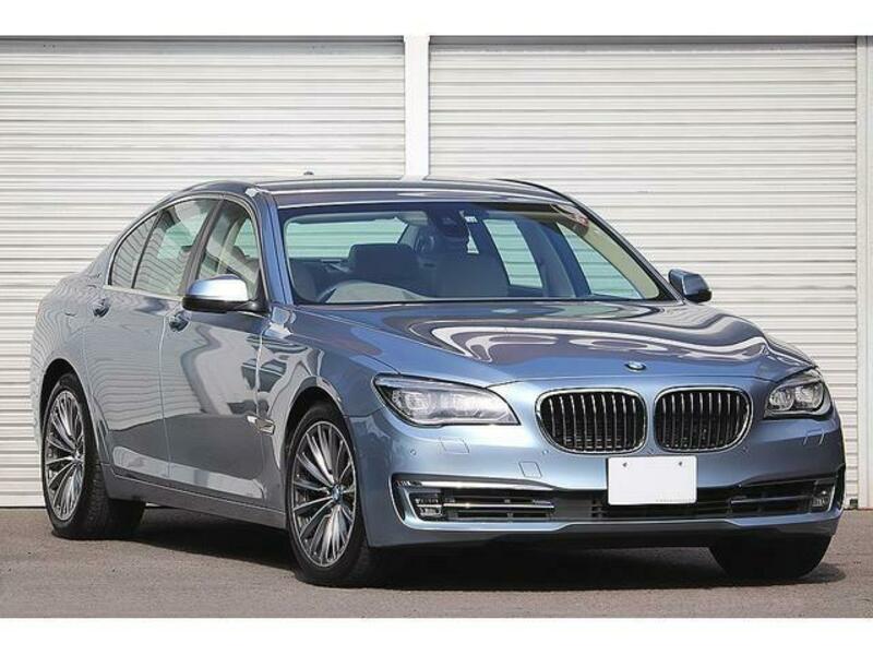 BMW 7 SERIES