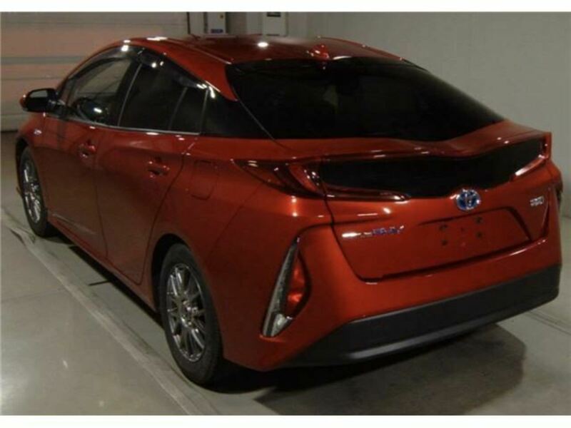 PRIUS PHV