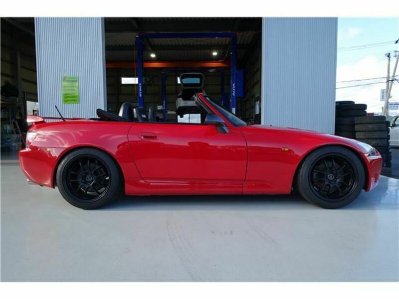 S2000