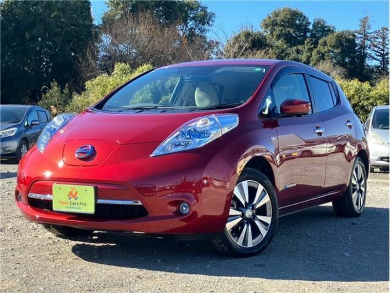 NISSAN LEAF