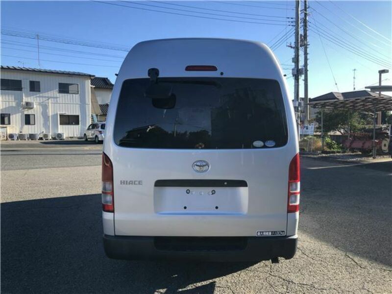 HIACE VAN