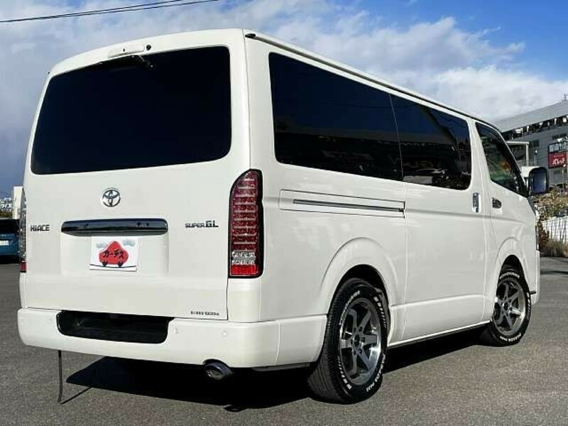 HIACE VAN