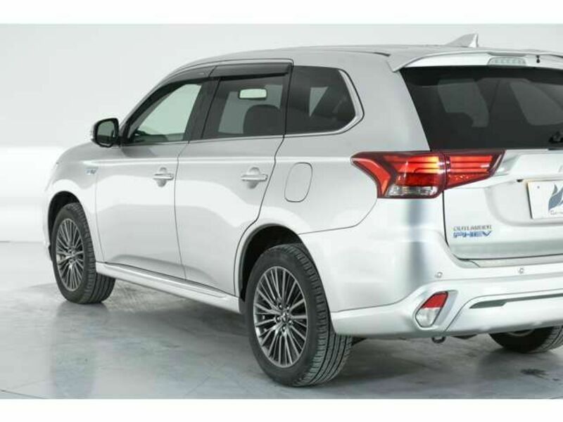 OUTLANDER PHEV