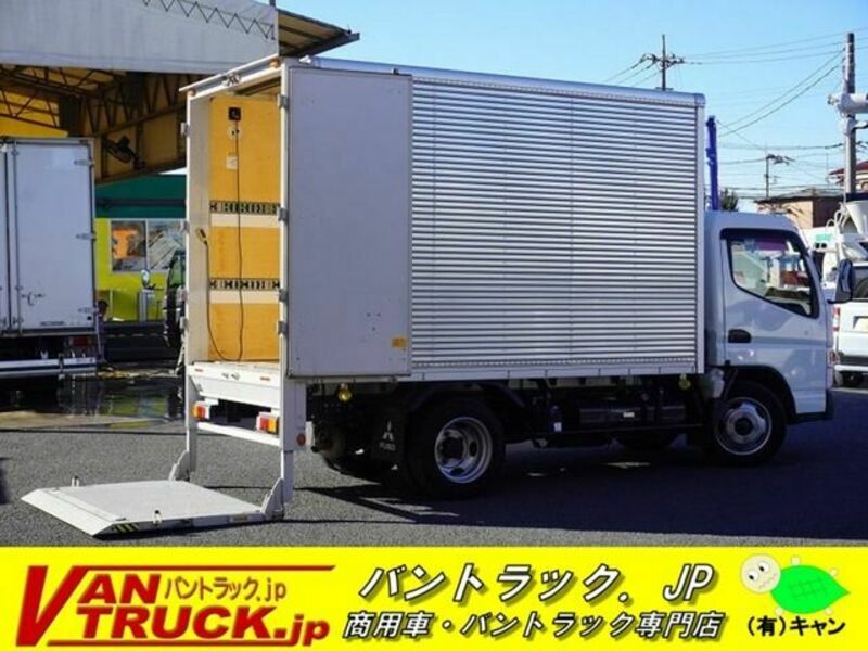 MITSUBISHI CANTER