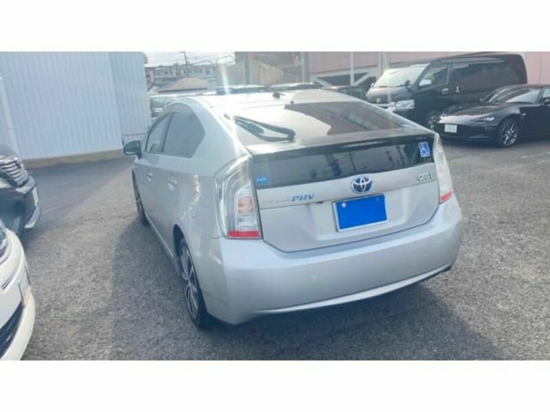 PRIUS PHV