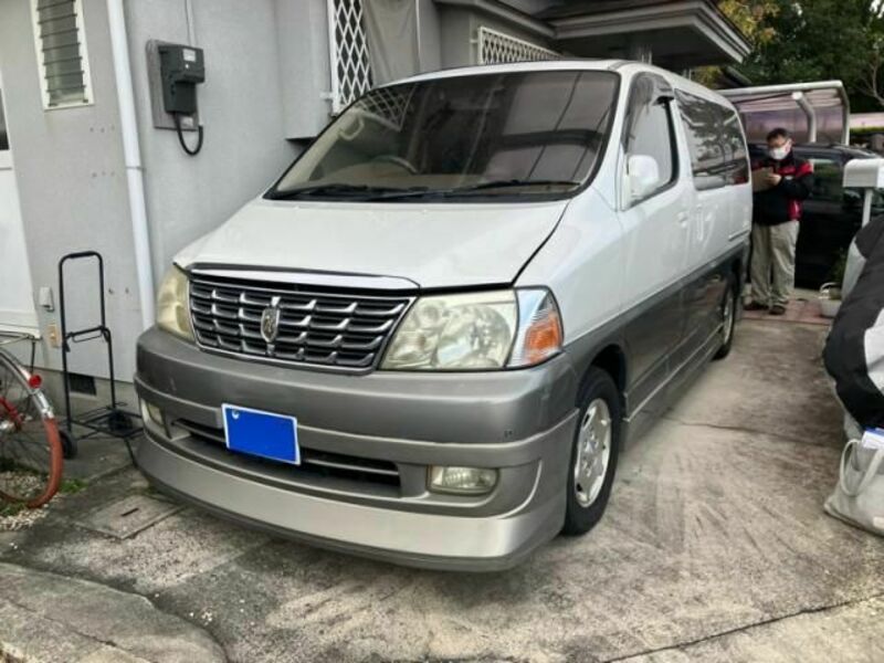 GRAND HIACE