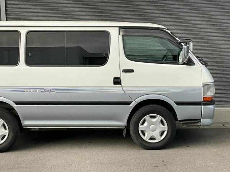 HIACE VAN