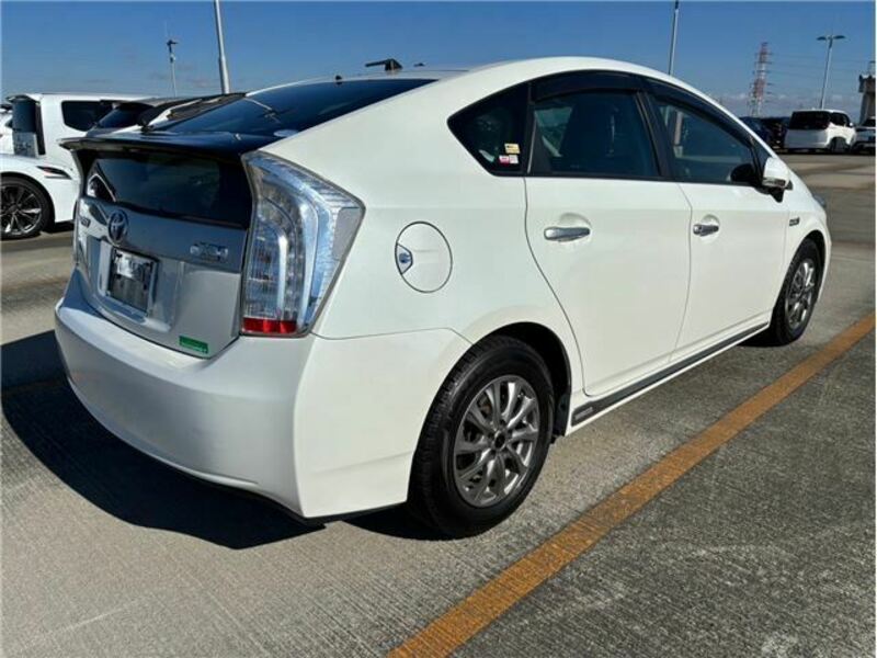 PRIUS PHV