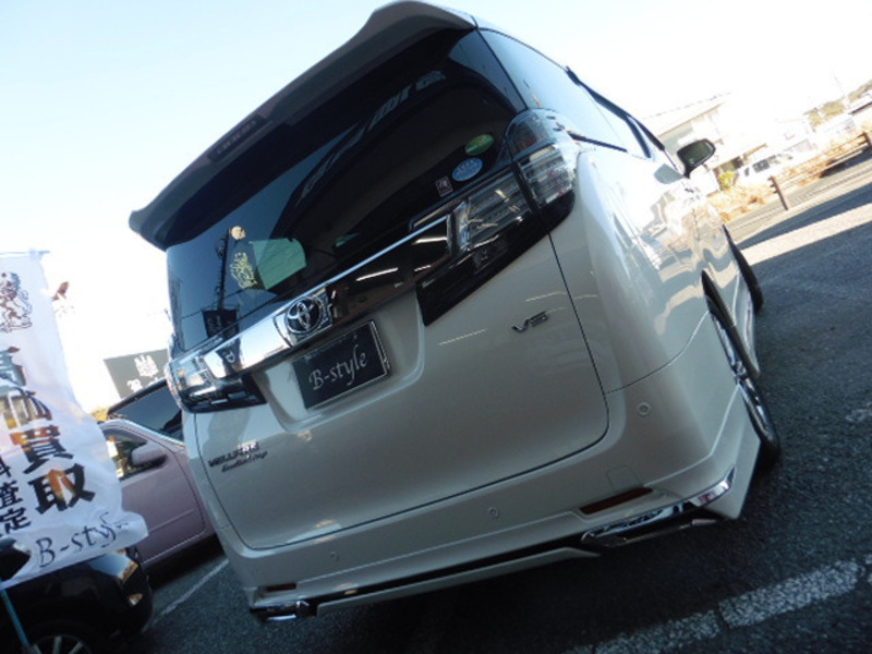 VELLFIRE