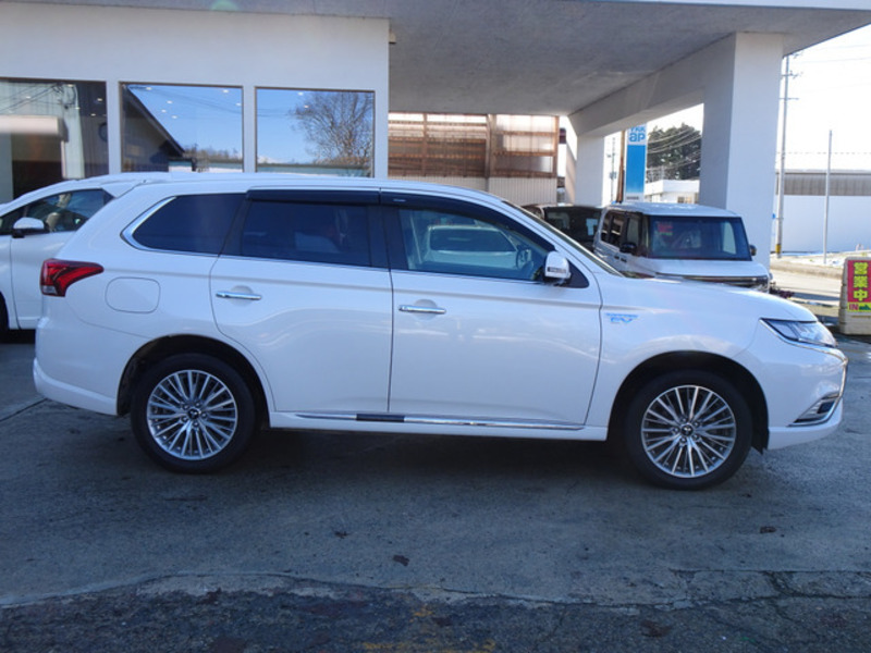 OUTLANDER PHEV