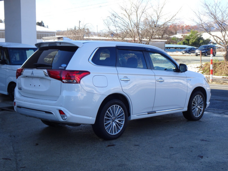 OUTLANDER PHEV