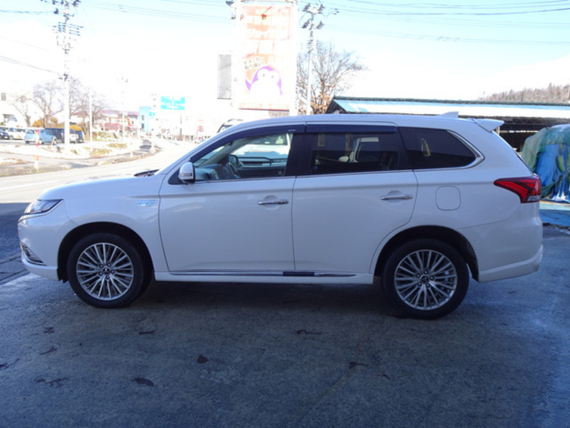 OUTLANDER PHEV