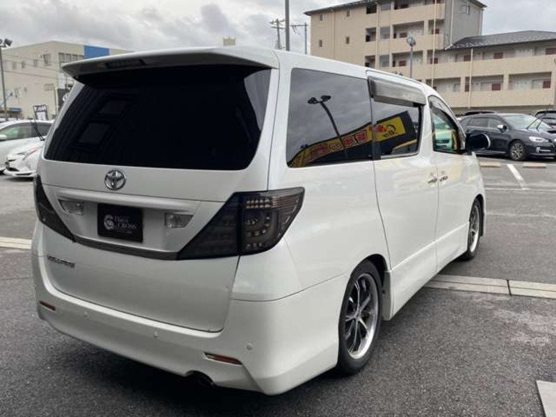 VELLFIRE