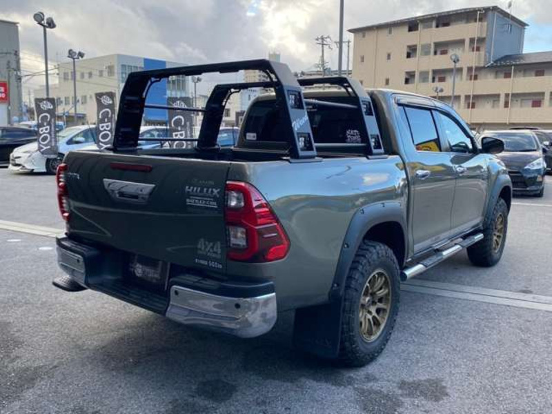 HILUX