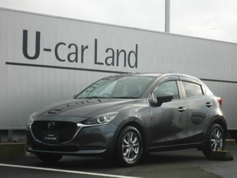 MAZDA2