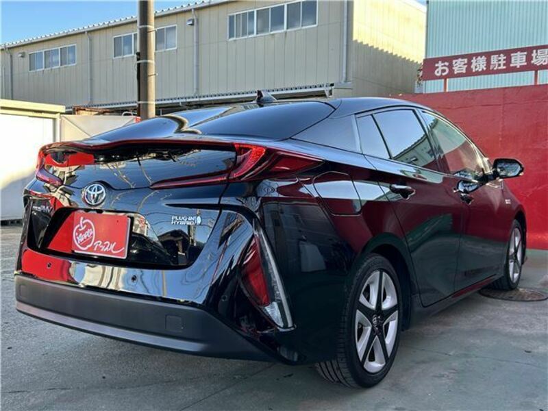 PRIUS PHV