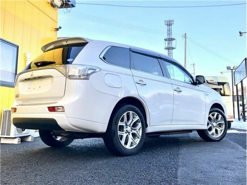 OUTLANDER PHEV