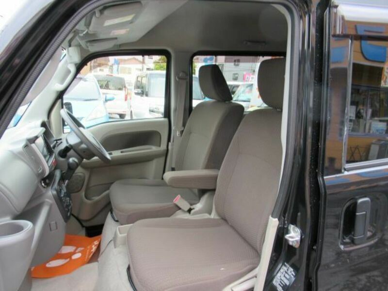 MINICAB VAN